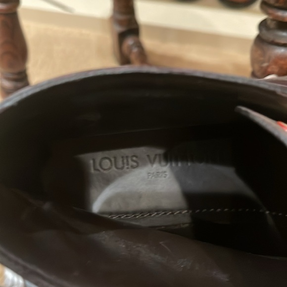 Like Brand New, Authentic Louis Vuitton Men’s Suede Boot - Picture 7 of 9